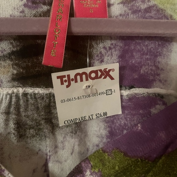 One Button multi colored blouse - Picture 3 of 4